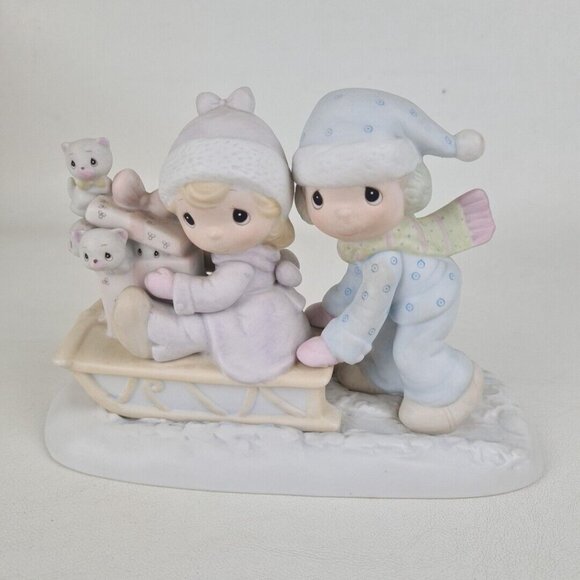Precious Moments E-0501 Sharing Our Season Together Boy Girl Sled Cats Figure - Picture 2 of 5